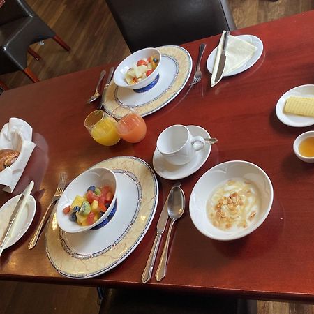 Fernhill Hotel Лайм Риджис Екстериор снимка
